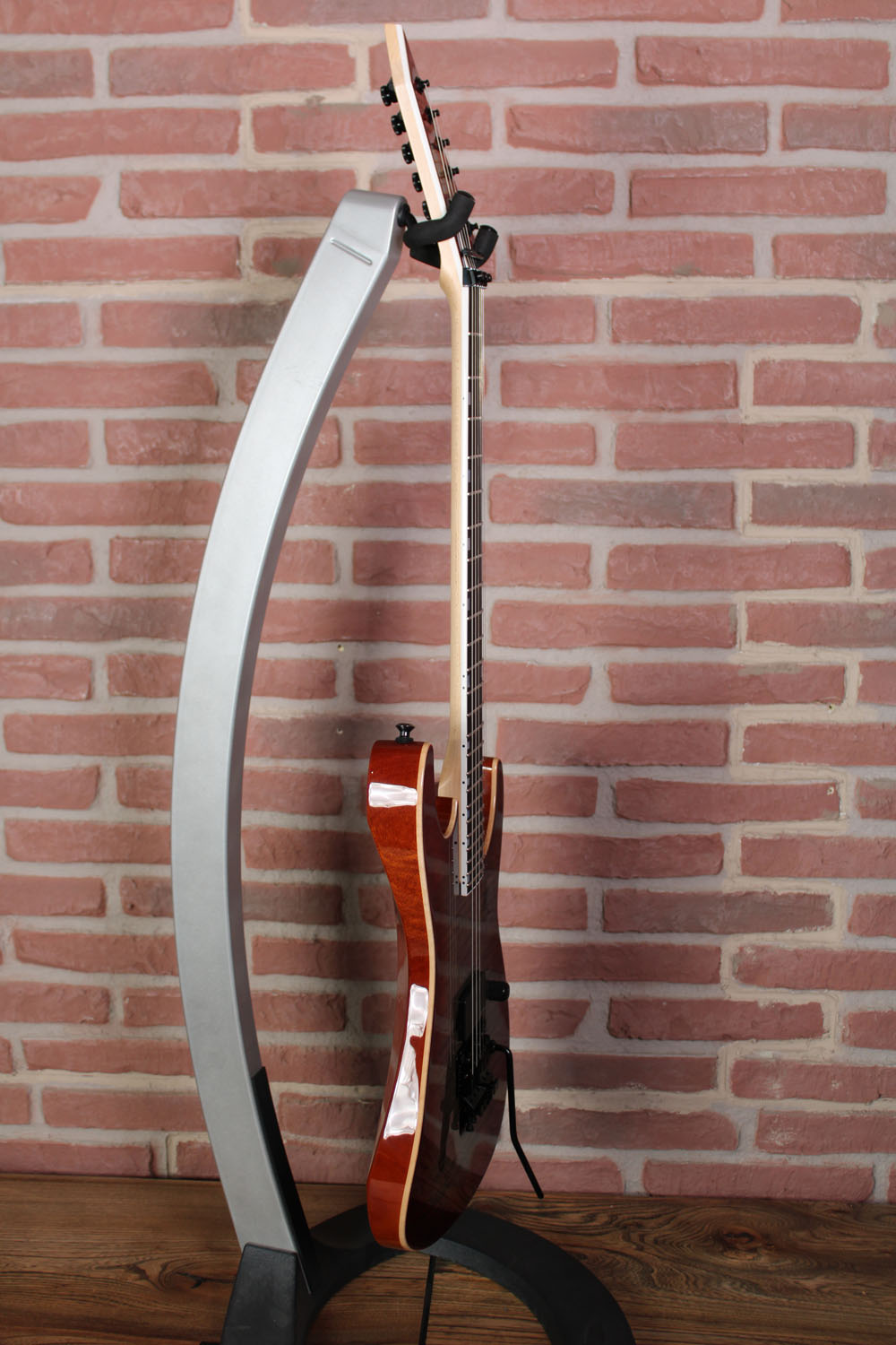 USA M-I FR-DLX EMG FM  Blood Moon